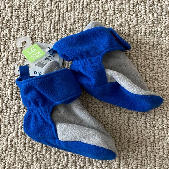 NWT Toddler Boys slippers, Velcro tab closure. Sz 12-18 mo. Blue and Gray. - Picture 1 of 4